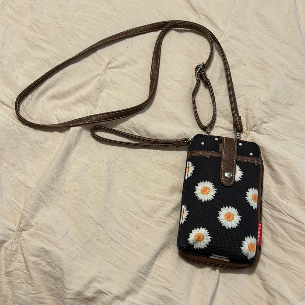 Womens Stone Mountain Daisy Doo Wallet with a brown strap
